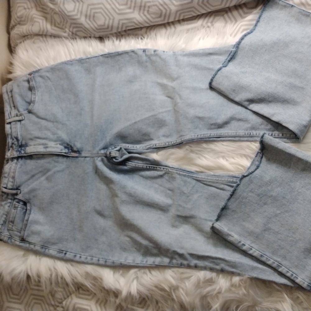 Old Navy Higher High-Rise jean flare light wash sz 16